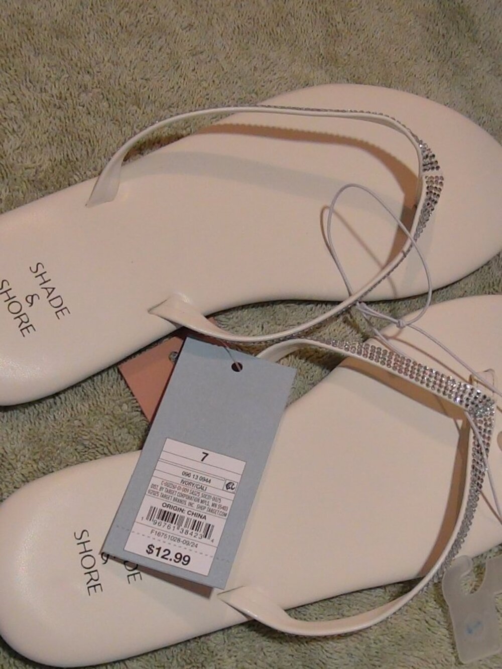 Cali Thong Flip Flops Flat Sandals Shade & Shore Size 7 Ivory